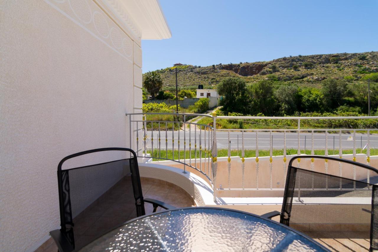 Stratos Palace Elia  Екстериор снимка